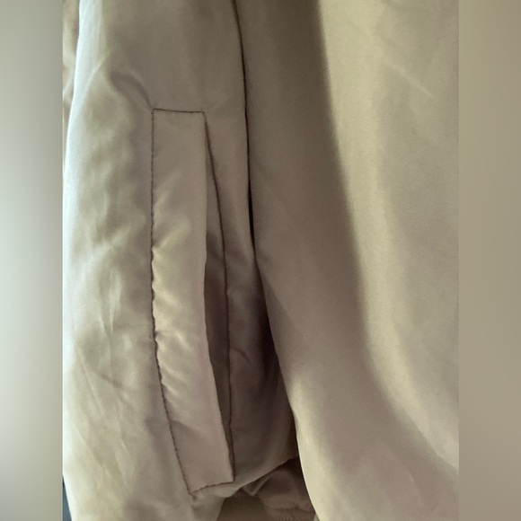 Women's Bomber Quilted Jacket - Picture 4 of 4